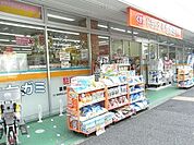 ドラッグセガミ練馬店 723m