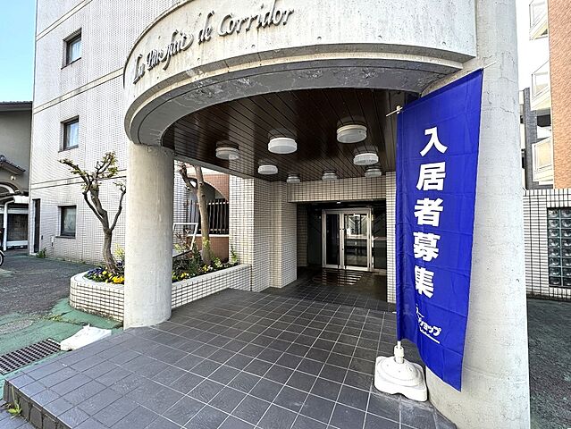 エントランス ラ・パルフェ・ド・コリドール 7階/-