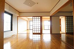 居間