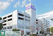 トイザらスベビーザらス磯子店 徒歩17分。ショッピングセンター 1350m