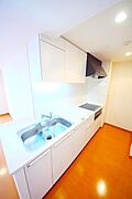 ★★お料理しやすい、3口システムキッチン★★