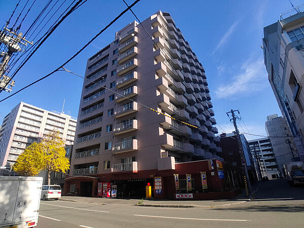 朝日プラザ偕楽園 ｜北海道札幌市北区北六条西6丁目(賃貸マンション4LDK・6階・77.81㎡)の写真 その1