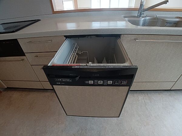 画像9:食器洗浄乾燥機付きのシステムキッチンです！