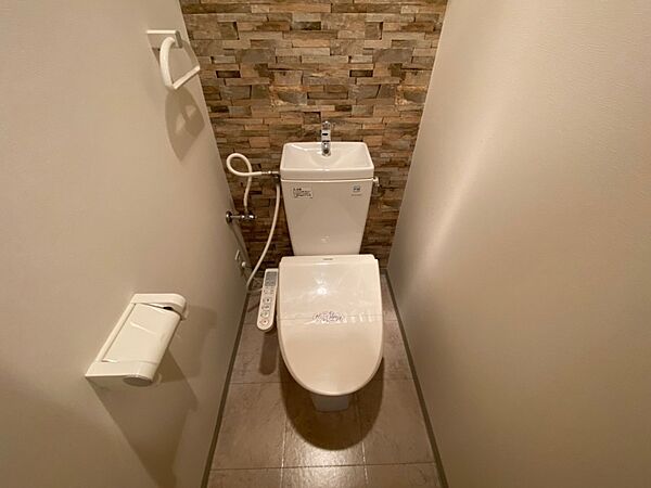 画像11:こちらはトイレです。清潔感があり、安心して使用できます。