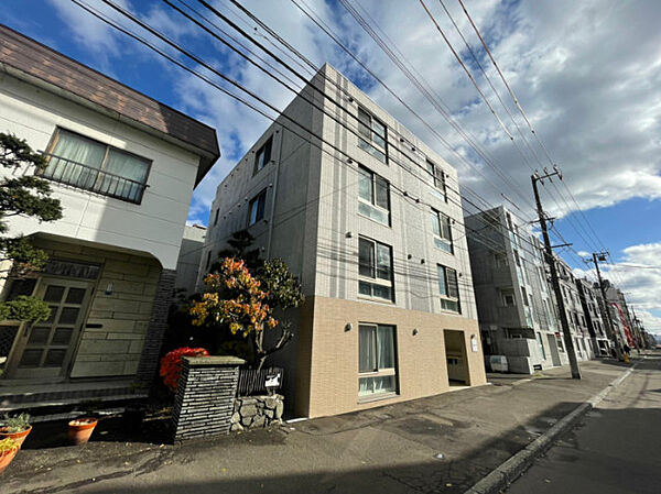 画像2:札幌市中央区南10条西「ルミナス山鼻」