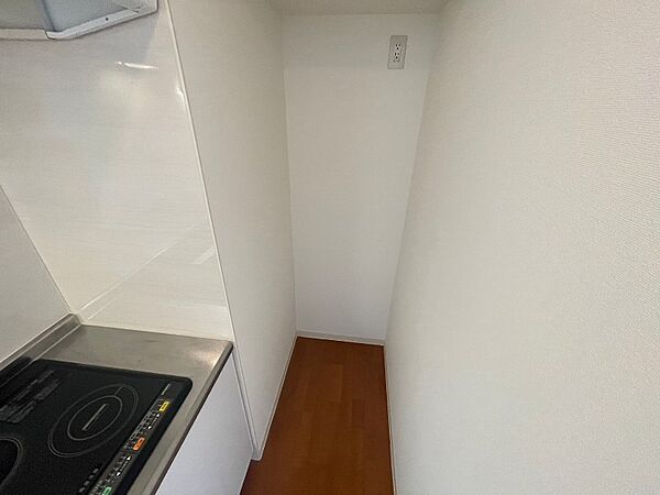 画像21:冷蔵庫置き場はこちらです！動線もバッチリですね。