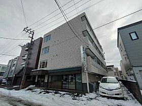 北海道札幌市北区北三十三条西3丁目（賃貸マンション1LDK・3階・44.48㎡） その1