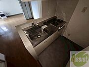 こちらはキッチン。調理スペースもあり使いやすそうです。