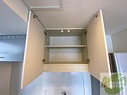 キッチン上の収納もたっぷり入るので、キッチンもすっきりです。