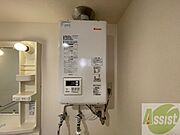 給湯器は簡単操作で温度調整ができますよ。