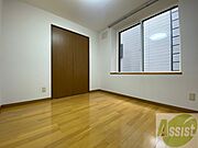 寝室は建具で仕切られているので、寝室の空間を作れますね！