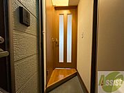 玄関から見た景色はこちらです。イメージできますか。