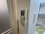 浴室乾燥機付きのお風呂です！快適に使えそうですね。