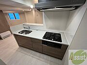 3口システムキッチンですのですぐにお料理に使えます！