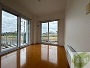 寝室です。部屋をどう使うかはあなた次第です！