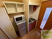 キッチンです。一人暮らしなら十分な大きさですね。