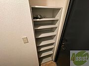 玄関にはシューズボックスがあります。これはうれしい。