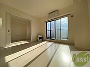 明るいお部屋は気持ちよく過ごせそうですね。
