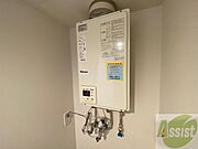 給湯器は簡単操作で温度調整ができますよ。