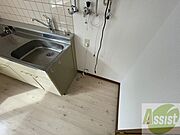 洗濯機置場は室内にあるのでもちろんいつでも洗濯できます。