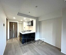 京都市営烏丸線 五条駅 徒歩10分の賃貸マンション 2階1LDKのリビング/ダイニング