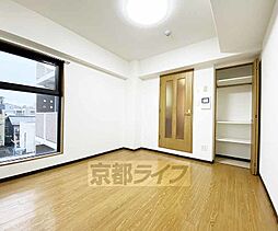 JR山陰本線 二条駅 徒歩5分の賃貸マンション 4階1Kのリビング/ダイニング