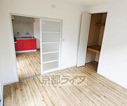 綺麗な洋室です
