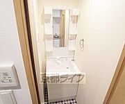 独立洗面台付きです。