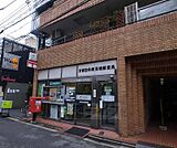 京都四条柳馬場郵便局まで112m 街中の郵便局