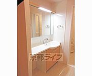 支持率が高いワイド洗面台です。