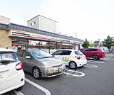 セブンイレブン　高辻葛野西通店まで137m