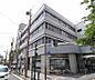 周辺：京都銀行 西陣支店まで107m 千本今出川交差点に面し、生活至便な場所です。