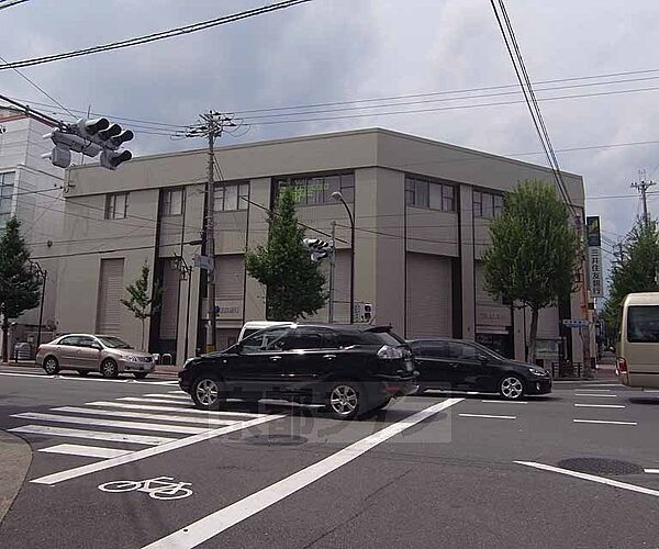 画像30:三井住友銀行 円町支店まで200m 円町の交差点の角にございます
