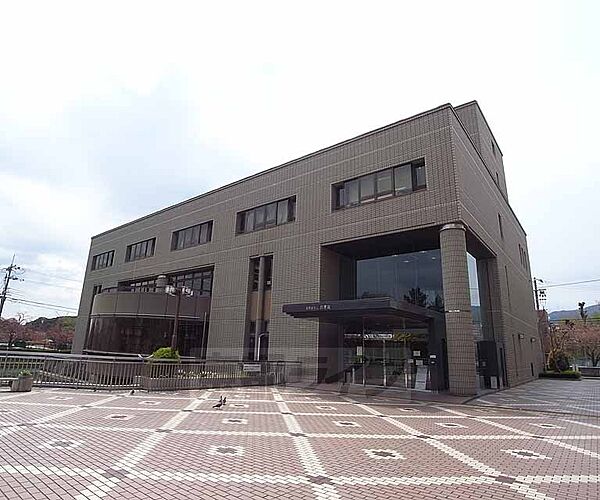 画像14:長岡京市立図書館まで350m 読み聞かせなどイベントも開催しています。