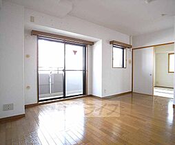 京都市営烏丸線 今出川駅 徒歩10分の賃貸マンション 3階3LDKのリビング/ダイニング