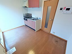 近鉄奈良線 枚岡駅 徒歩10分の賃貸アパート 1階2DKのリビング/ダイニング