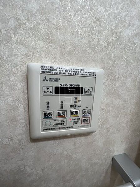 画像21:Luxe難波西III　浴室換気乾燥暖房機