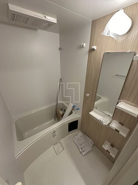 画像7:セレニテ難波グランデノール　浴室