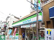 ファミリーマート新丸子東一丁目店 徒歩10分。 740m