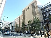 GAPストアグランツリー武蔵小杉店 775m