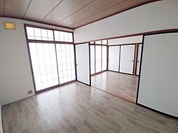 居間