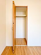 【収納】各部屋を最大限に広く使って頂ける様、全居住スペースに収納付。プライベートルームはゆったりと快適に。