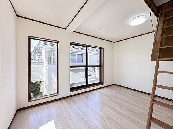寝室を拡大表示