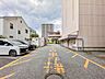 駐車場：【駐車場】毎日の生活にマイカーが必須という方は、購入を検討する際、駐車場があることは大事な条件です。毎日の通勤や家族の送迎、買い物やお出かけなどクルマのある暮らしを満喫したい方は要チェック。…