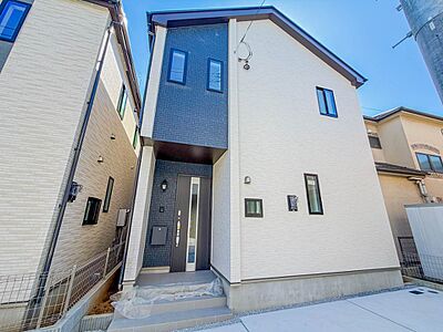 外観:【外観-1-C号棟-】6項目最上等級取得の第1期分譲住宅-全4棟-がここに誕生します。近隣の施工例と併せてご案内可能です。 外観:【外観-1-C号棟-】6項目最上等級取得の第1期分譲住宅-全4棟-がここに誕生します。近隣の施工例と併せてご案内可能です。
