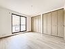 洋室：【居室8帖】充実した生活は伸びやかな居室空間から始まります。快適に・伸びやかに。心の潤いを求める方々へ。