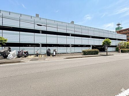 【敷地内駐車場】購入を検討する際、駐車場があることは大事な条件です(令和8年9月現在「空き」あり、最新の状況をお問い合わせください