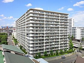 日商岩井緑地公園マンション  ｜ 大阪府豊中市寺内2丁目（賃貸マンション2LDK・11階・67.80㎡） その1