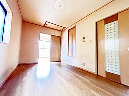 居間