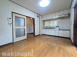 居間
